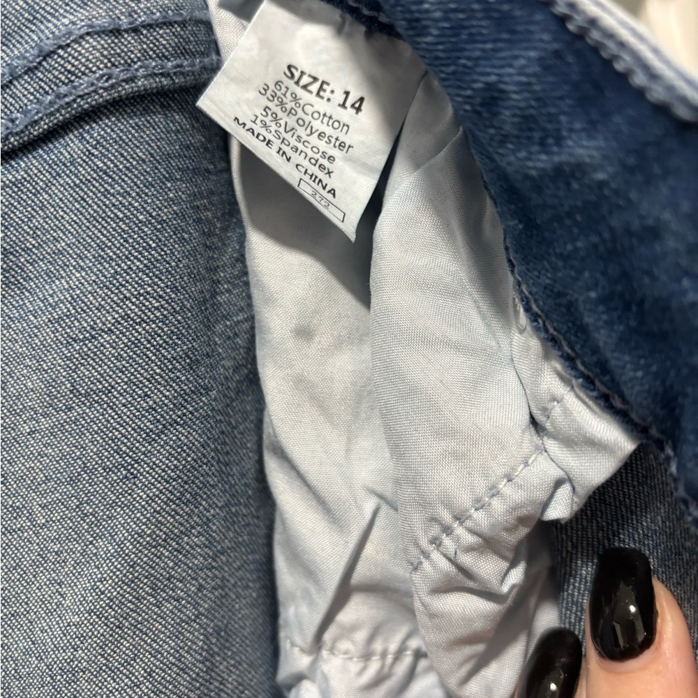 Size 14 jeans worn for maternity pics for an hour